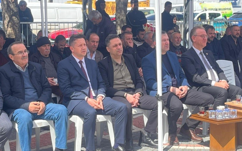 Tavşanlı’da hayvancılığa 4 milyon TL’lik destek
Tavşanlı’da hayvancılığa 4 milyon TL’lik destek