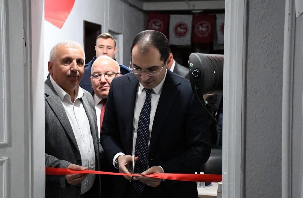 Tavşanlı’da şehit aileleri ve gaziler için anlamlı açılış
Tavşanlı’da şehit aileleri ve gaziler için anlamlı açılış