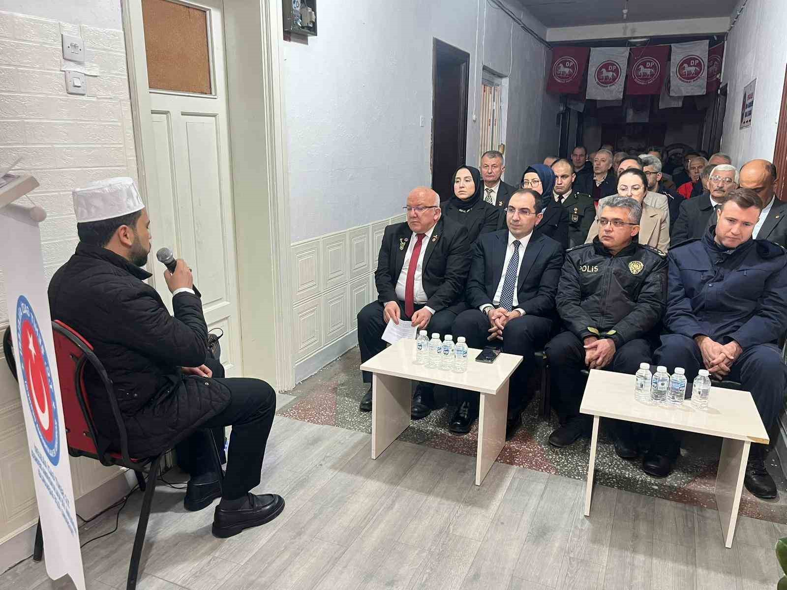 Tavşanlı’da şehit aileleri ve gaziler için anlamlı açılış
Tavşanlı’da şehit aileleri ve gaziler için anlamlı açılış