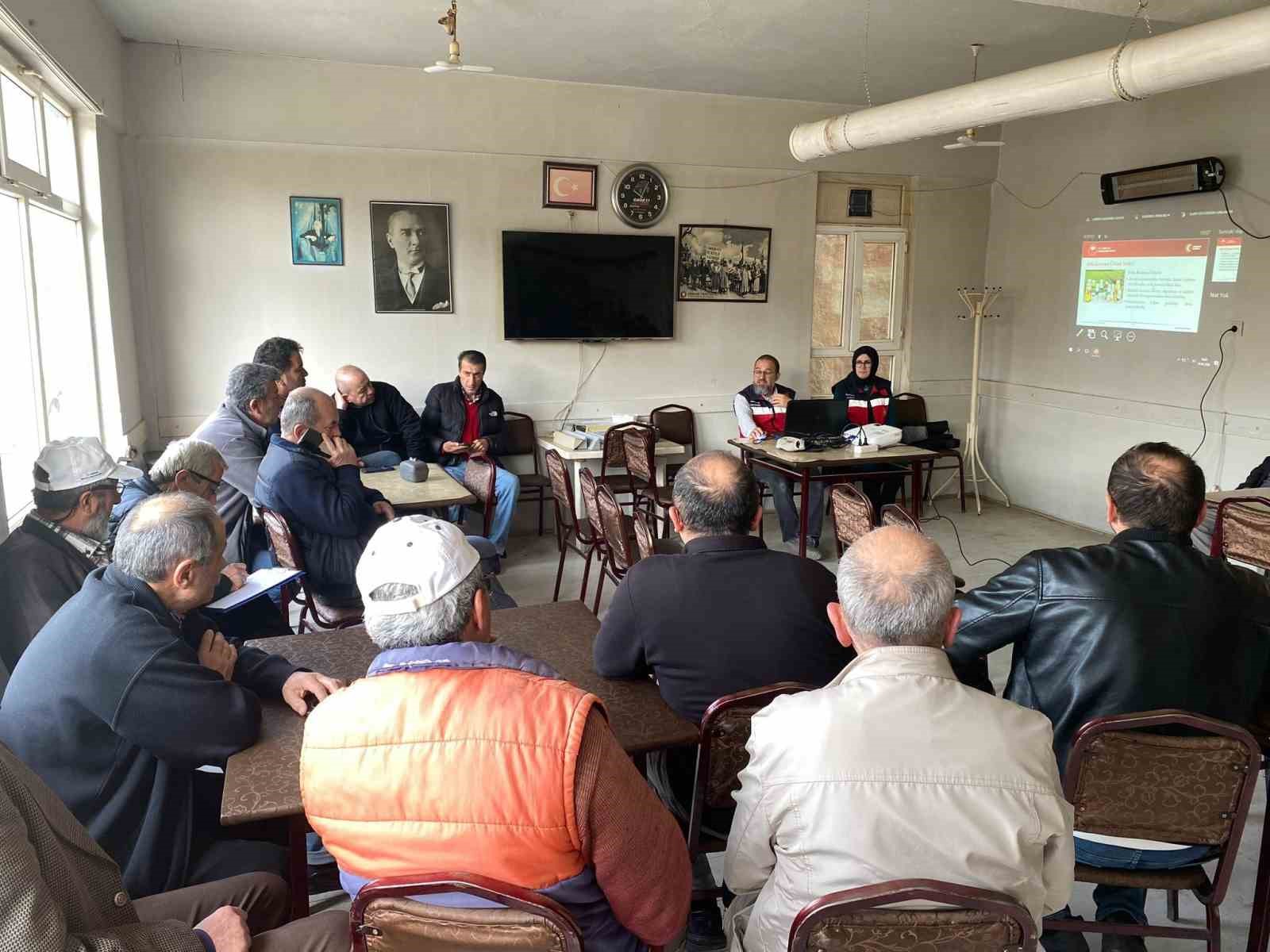 Tavşanlı’da üreticilere yönelik bilgilendirme eğitimi
