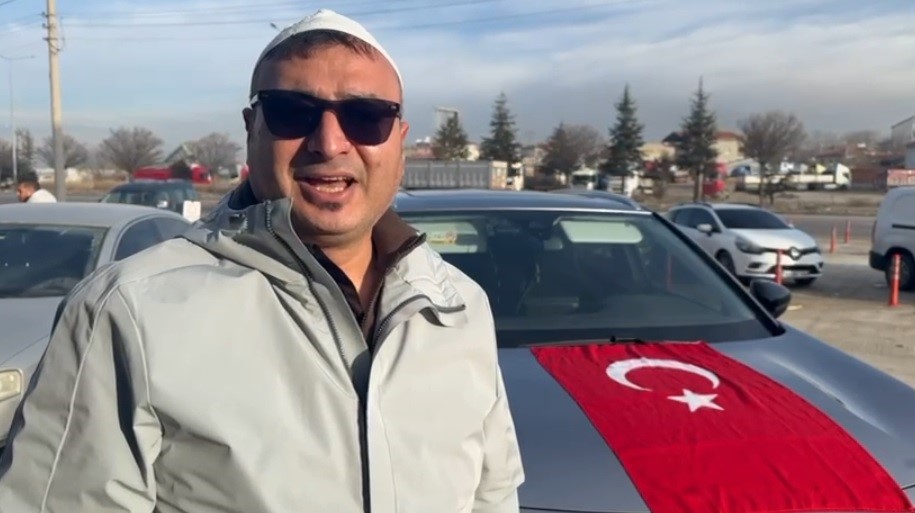 Tavşanlı’dan 3 motosiklet tutkunu esnaf karayolu ile Umre’ye gidiyor
