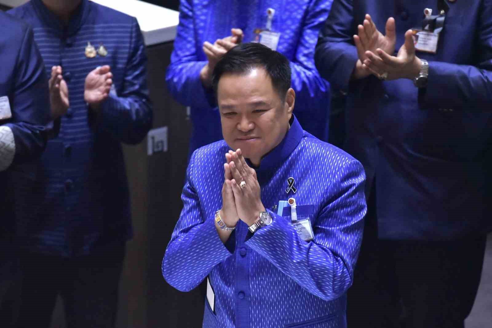 Tayland’da Anutin Charnvirakul yeniden başbakan seçildi
