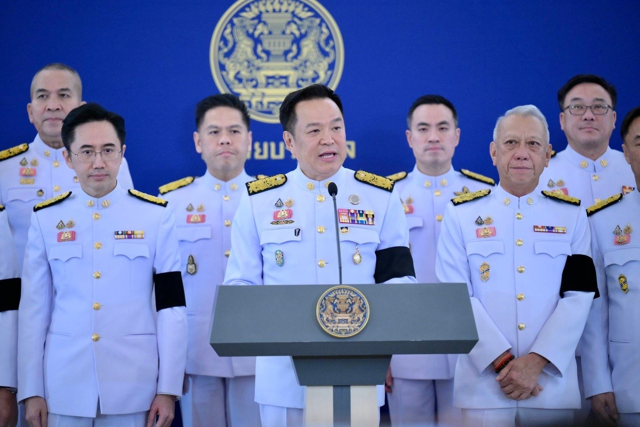 Tayland’da Charnvirakul hükümeti resmen göreve başladı
