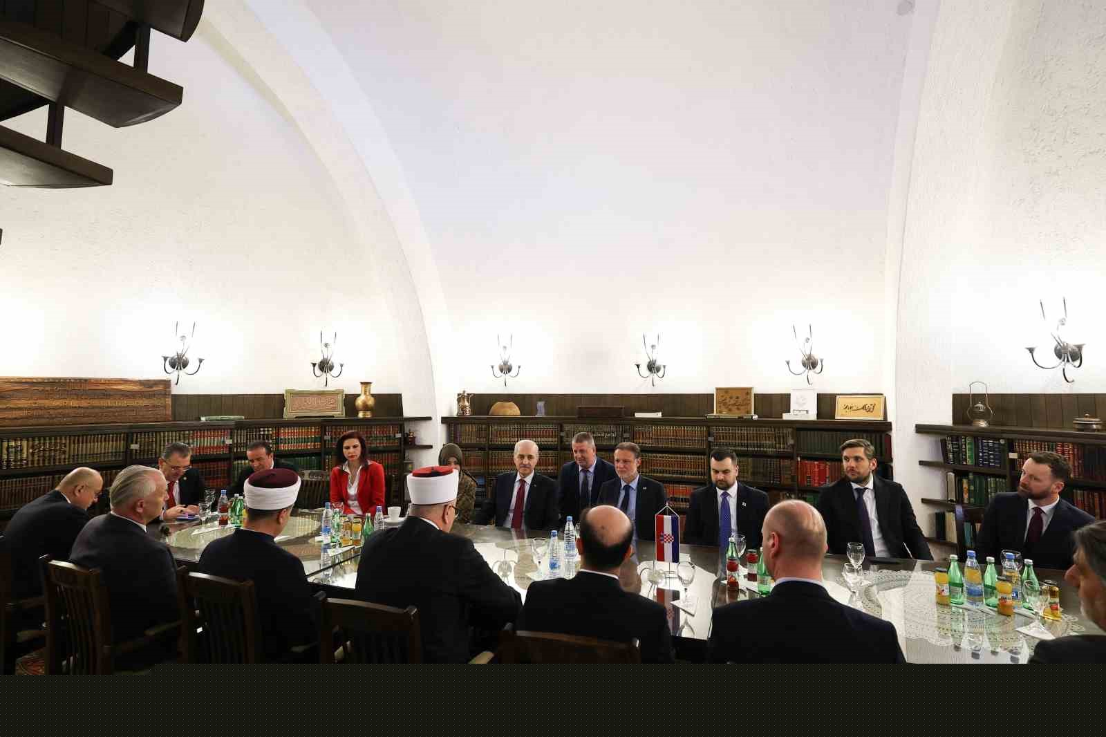 TBMM Başkanı Kurtulmuş: "Gazze soykırımı insanlığın ortak bir ayıbı olarak hepimizin gözü önündedir"
