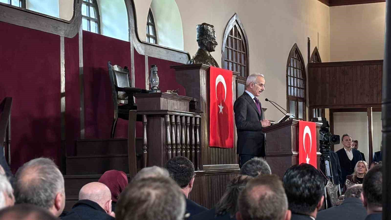 TBMM Başkanı Kurtulmuş: "Gerçekten bu istiklal madalyasının Trabzon’umuza da fevkalade yakıştığını bir kere daha ifade etmek istiyorum"
