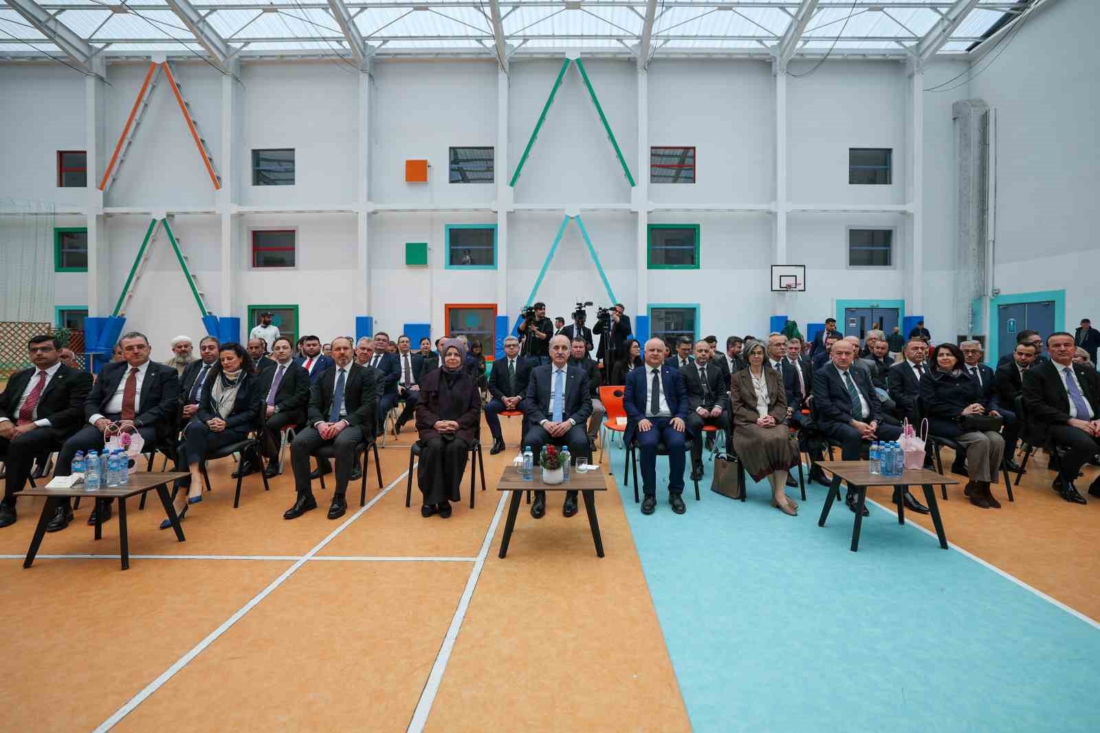 TBMM Başkanı Kurtulmuş: "Türkiye olarak barışın, istikrarın, huzurun ve insani değerlerin yanında olduk, olmaya devam edeceğiz"
