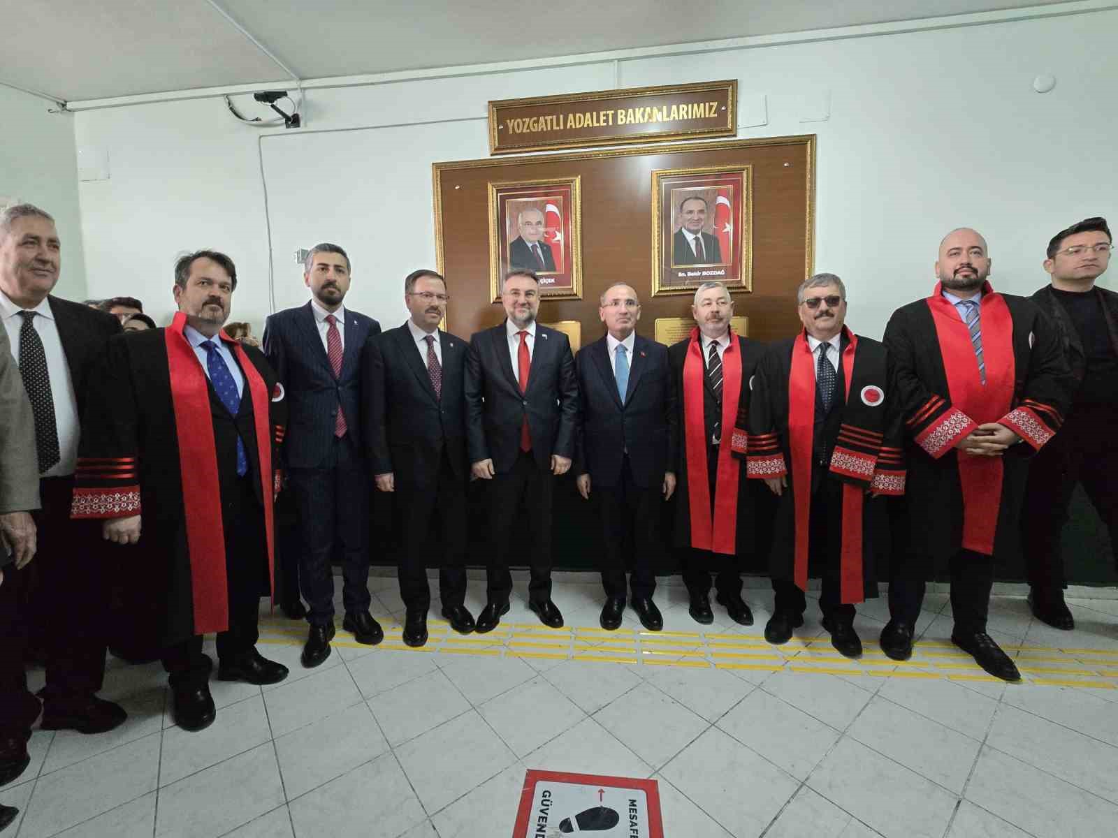 TBMM Başkanvekili Bekir Bozdağ: "1982 Anayasası artık Türkiye’yi taşıyamıyor"
