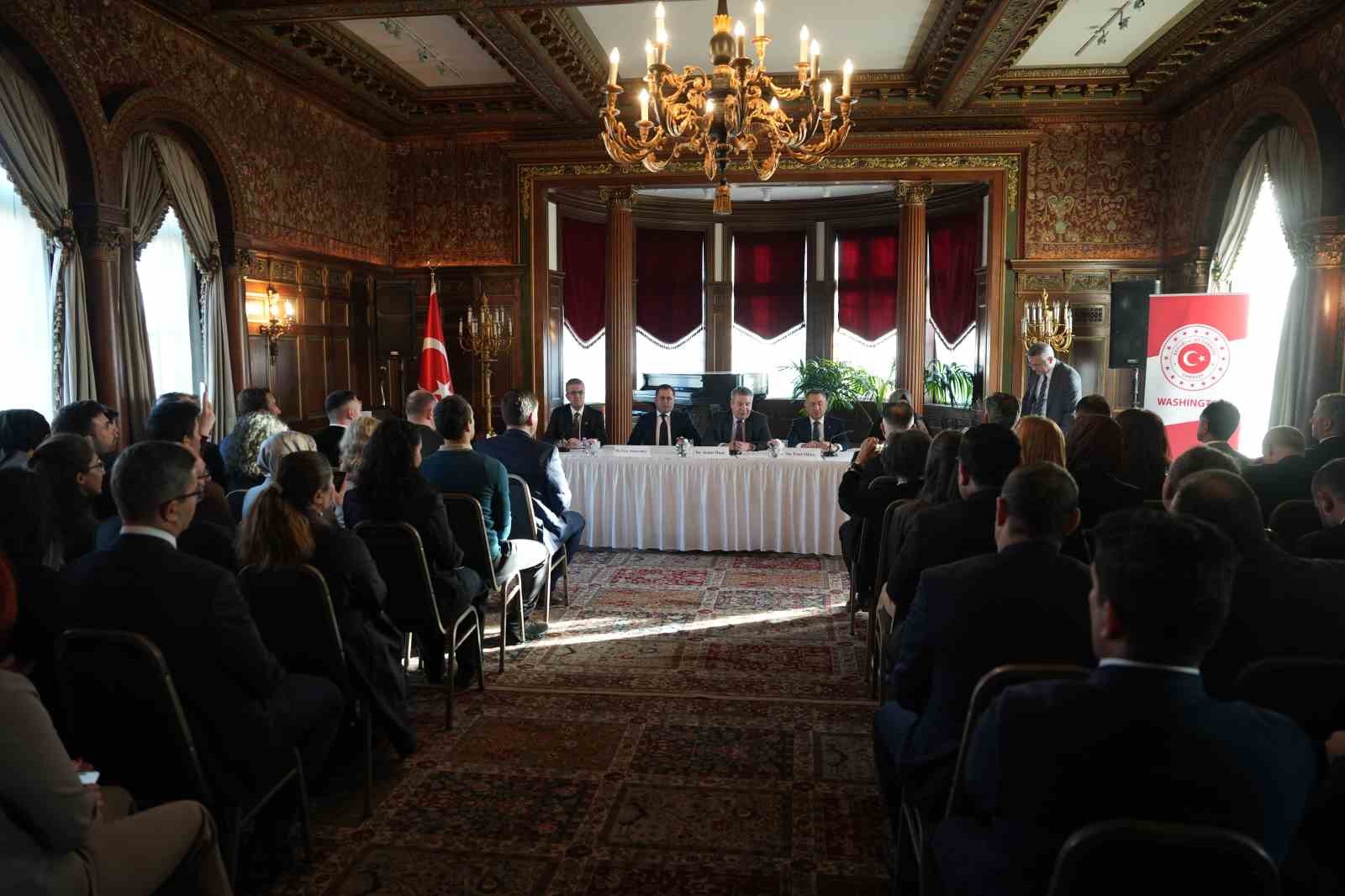 TBMM Dışişleri Komisyonu heyeti, ABD’de Türklerle buluştu
