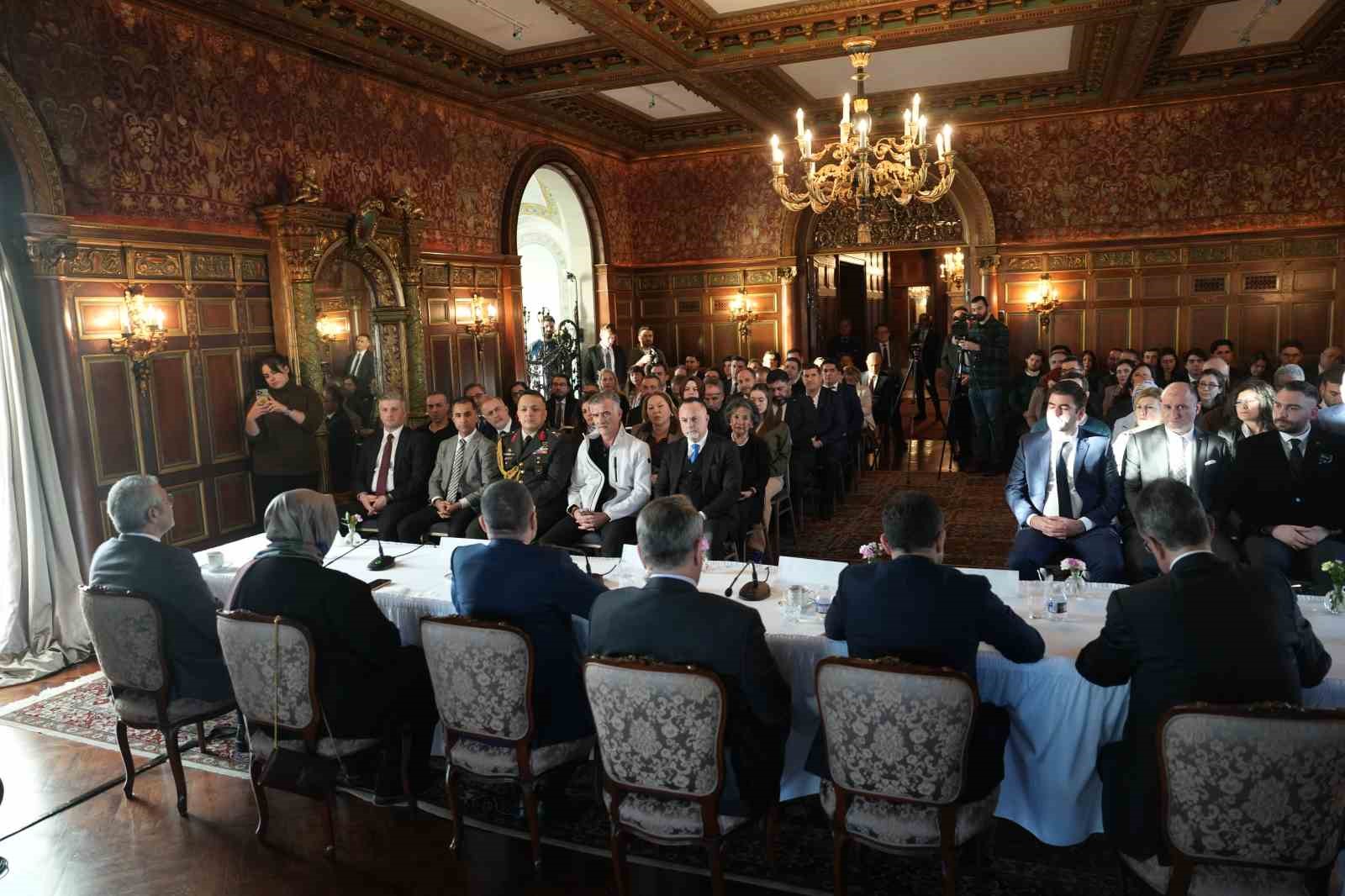 TBMM Dışişleri Komisyonu heyeti, ABD’de Türklerle buluştu
