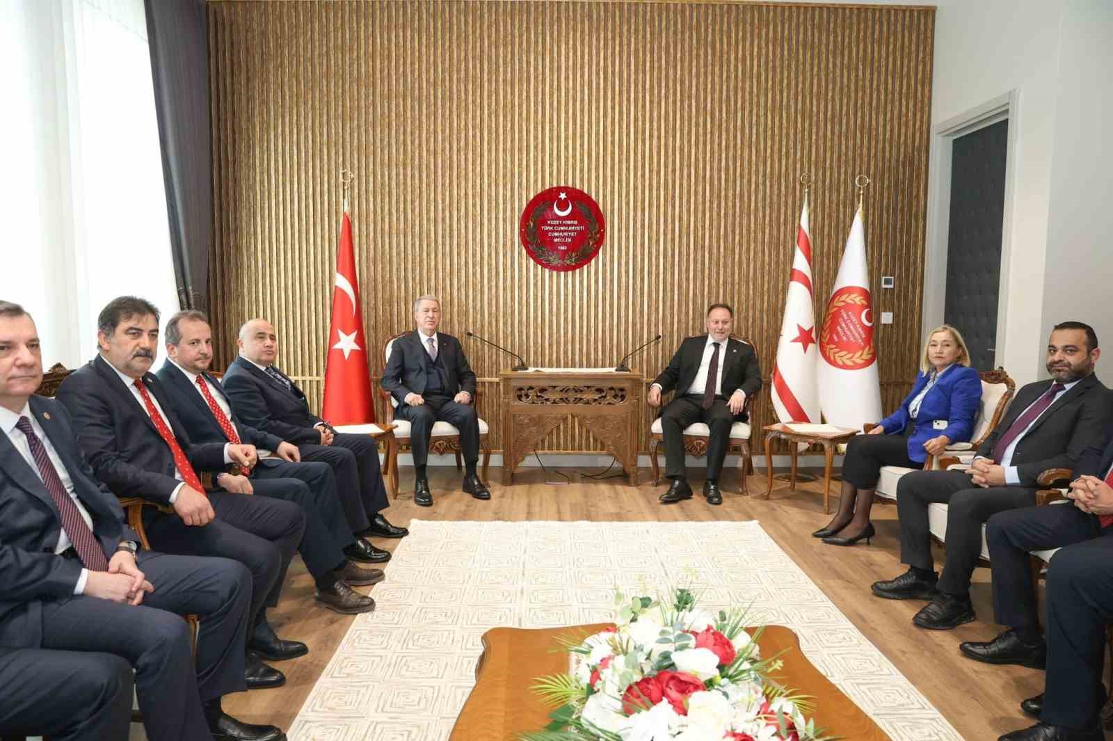 TBMM Milli Savunma Komisyonu Başkanı Akar, KKTC Cumhuriyet Meclis Başkanı Öztürkler ile görüştü
