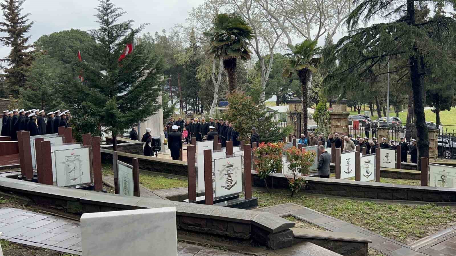 ’TCG Dumlupınar’ denizaltısında şehit olan 81 denizci için anma töreni düzenlendi
’TCG Dumlupınar’ denizaltısında şehit olan 81 denizci için anma töreni düzenlendi