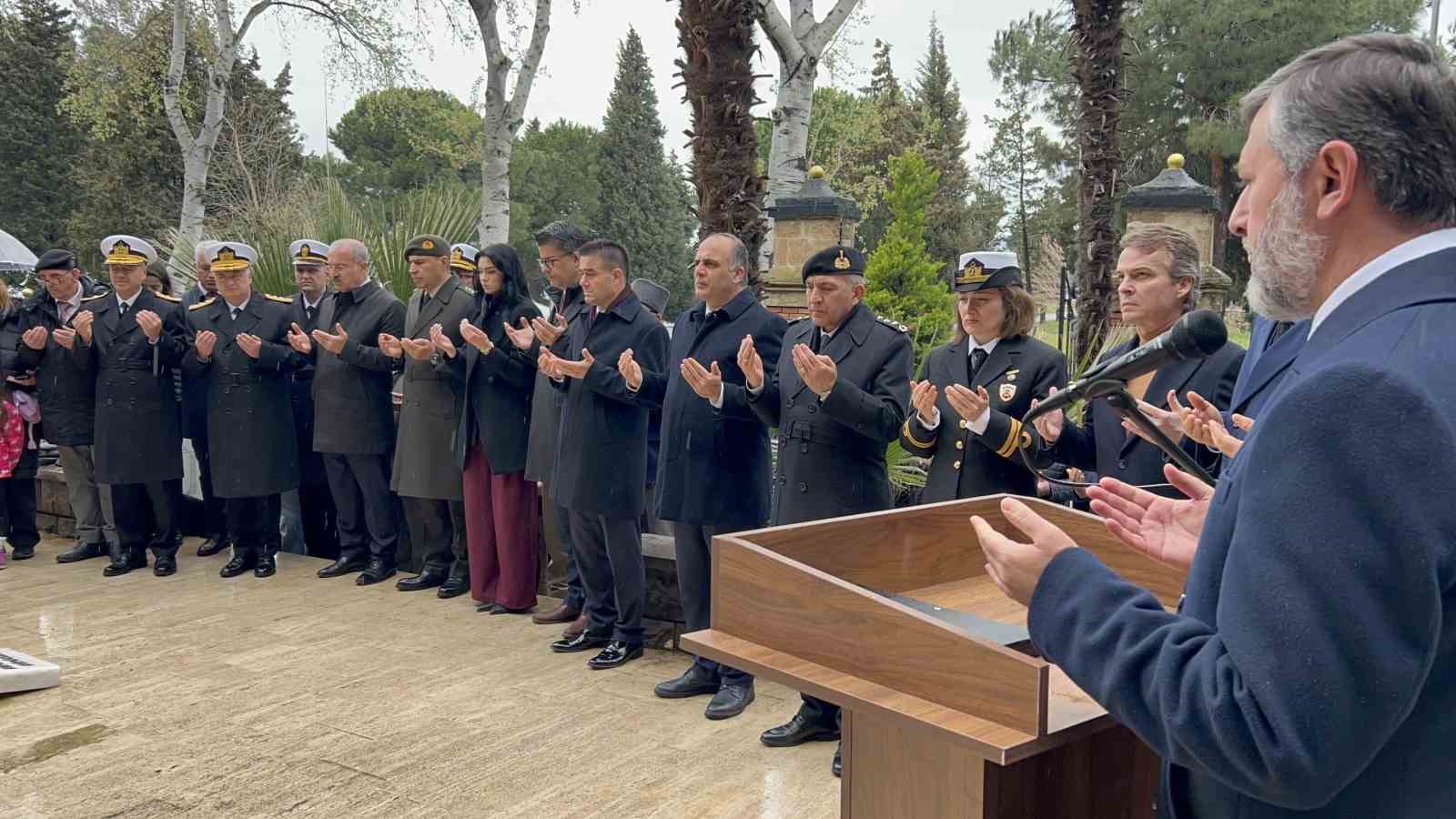 ’TCG Dumlupınar’ denizaltısında şehit olan 81 denizci için anma töreni düzenlendi
’TCG Dumlupınar’ denizaltısında şehit olan 81 denizci için anma töreni düzenlendi