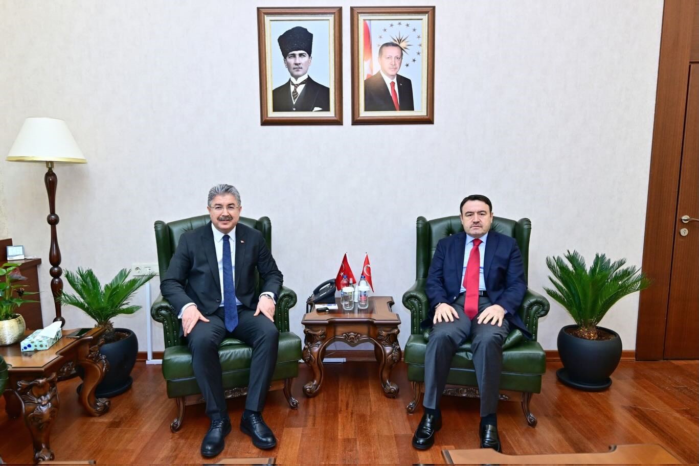 Tebrik ziyaretinde bölgesel iş birliği imkânları ve ortak projeler ele alındı
