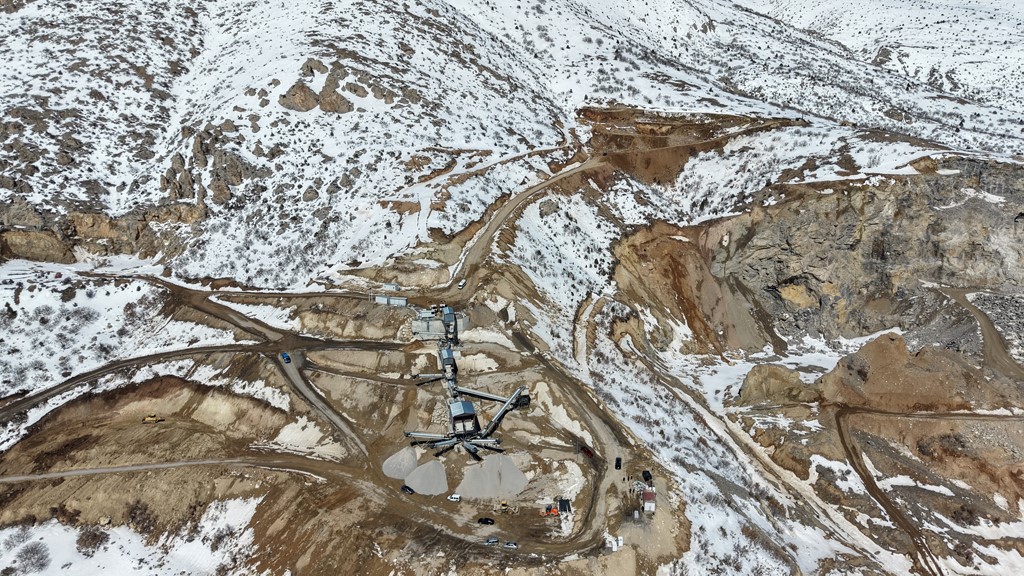 Tecer Taş Kırma ve Eleme Tesisi’nde yeni sezonun ilk patlatması yapıldı
