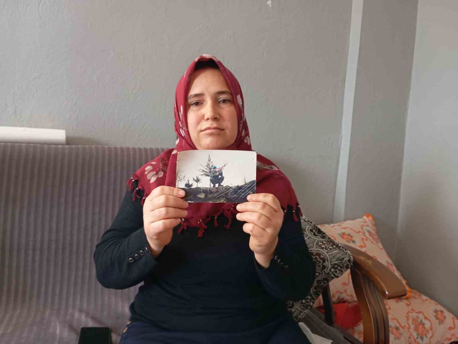 Tedavi gördüğü hastanenin depremde yıkılmasıyla vefat eden kocasının ardından 3 evladıyla hayata tutundu
