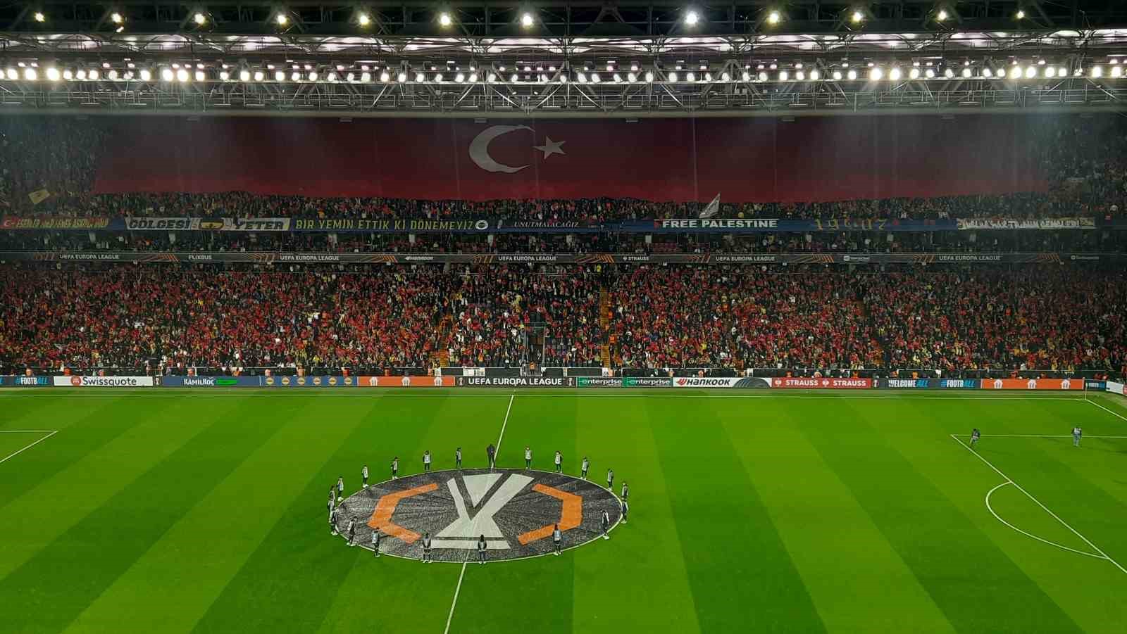 Tedesco’dan Aston Villa maçında 3 değişiklik
Tedesco’dan Aston Villa maçında 3 değişiklik