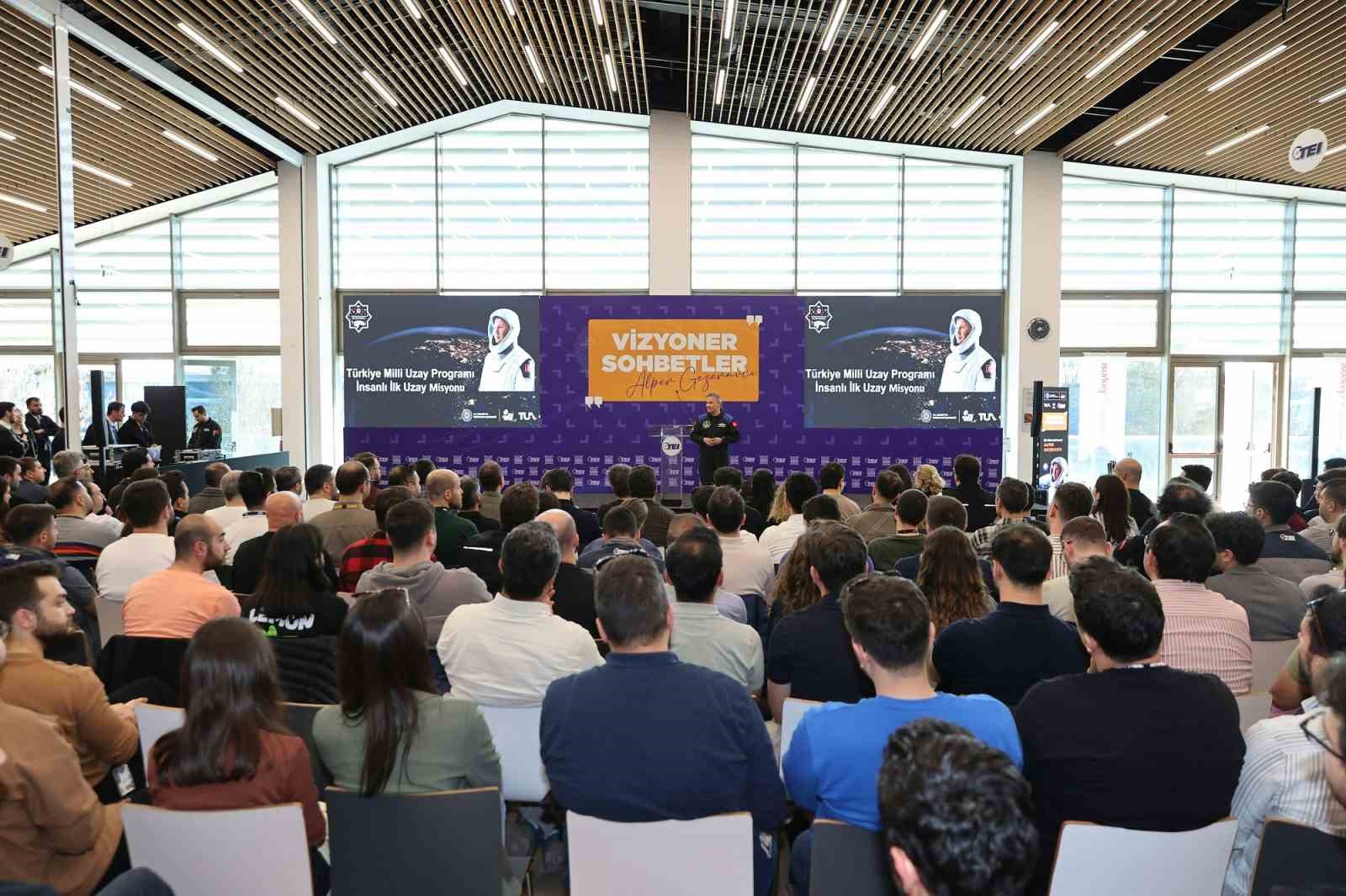 TEI, Vizyoner Sohbetler’de ilk Türk astronot Alper Gezeravcı’yı ağırladı
