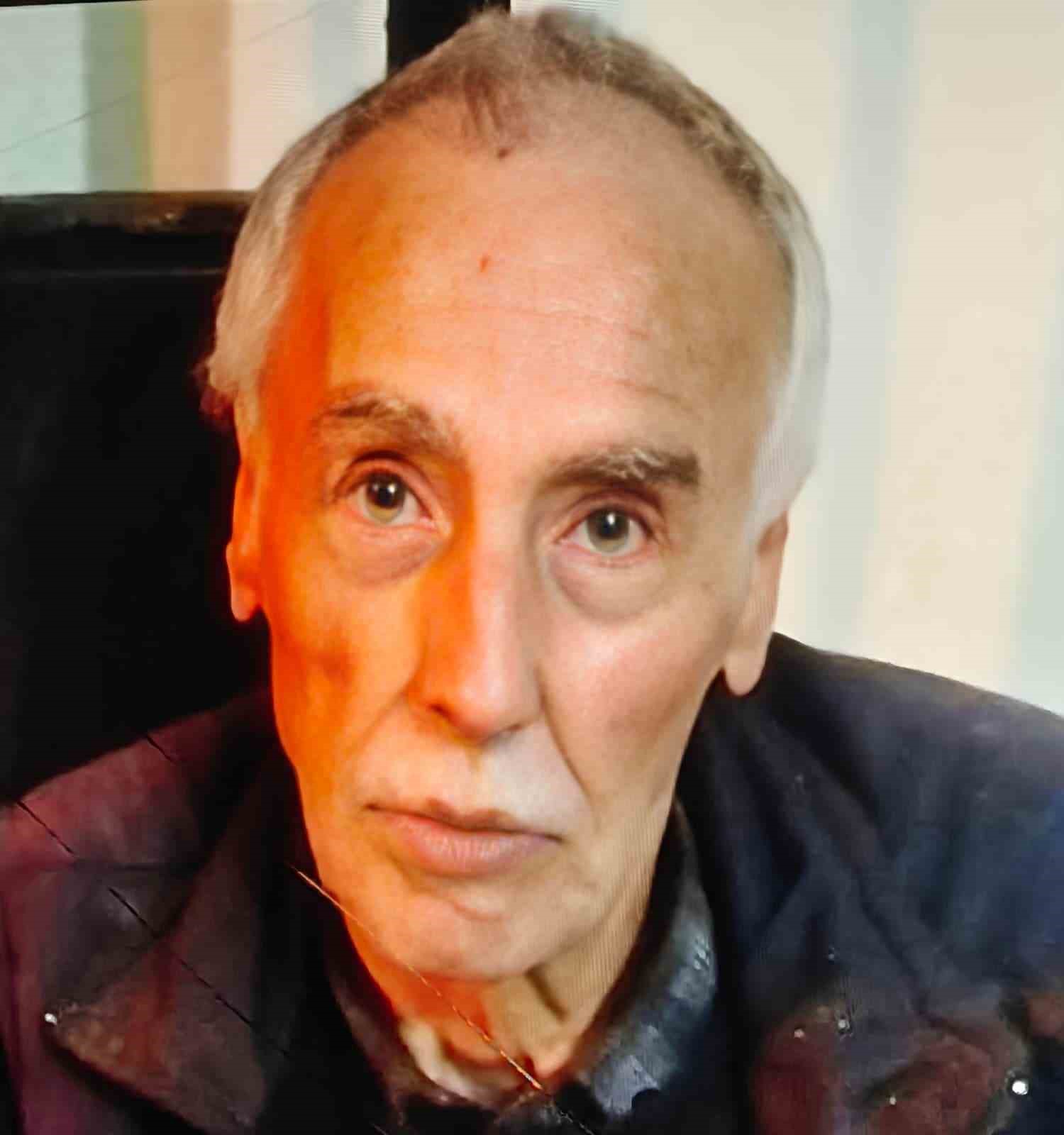 Tek başına yaşadığı evinde alevlerin arasında hayatını kaybetti
