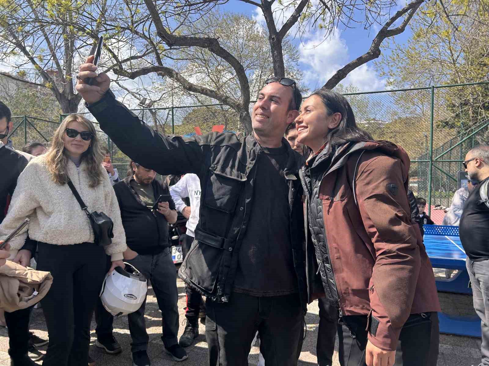 "Tek kadın tek motor 81 il Türkiye" yolculuğu tamamlandı: "Hayalleriniz için o ilk adımı atın"
