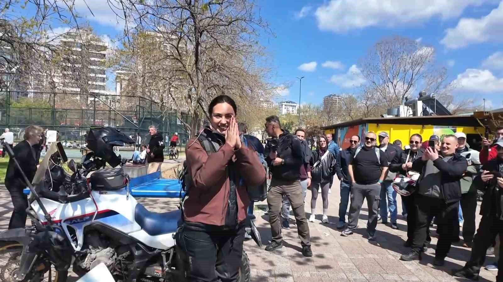 "Tek kadın tek motor 81 il Türkiye" yolculuğu tamamlandı: "Hayalleriniz için o ilk adımı atın"
