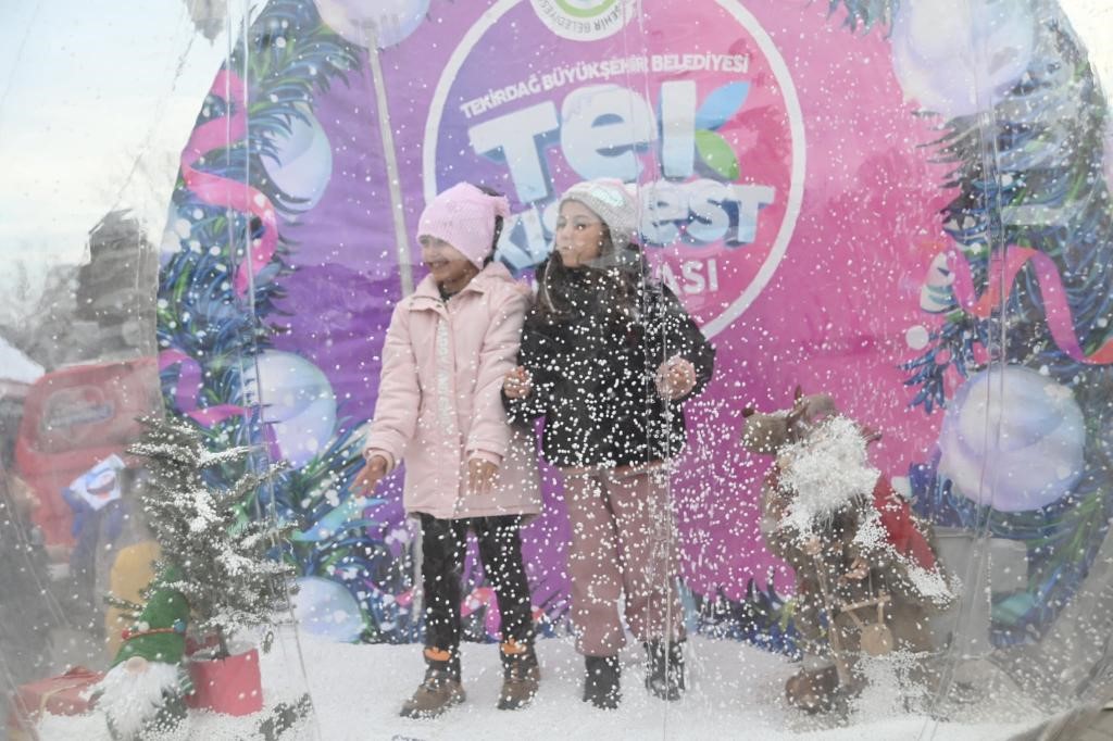 Tek Kış Fest 4’üncü haftasında da Tekirdağ’ı ısıttı
Tek Kış Fest 4’üncü haftasında da Tekirdağ’ı ısıttı