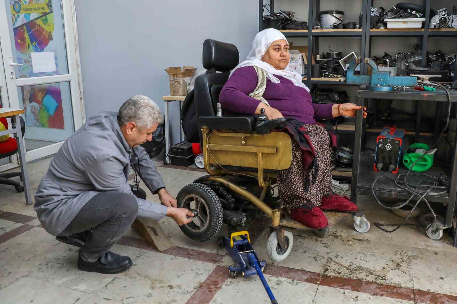 Tekerlekli sandalye tamir atölyesinde 600 engelliye ücretsiz hizmet
