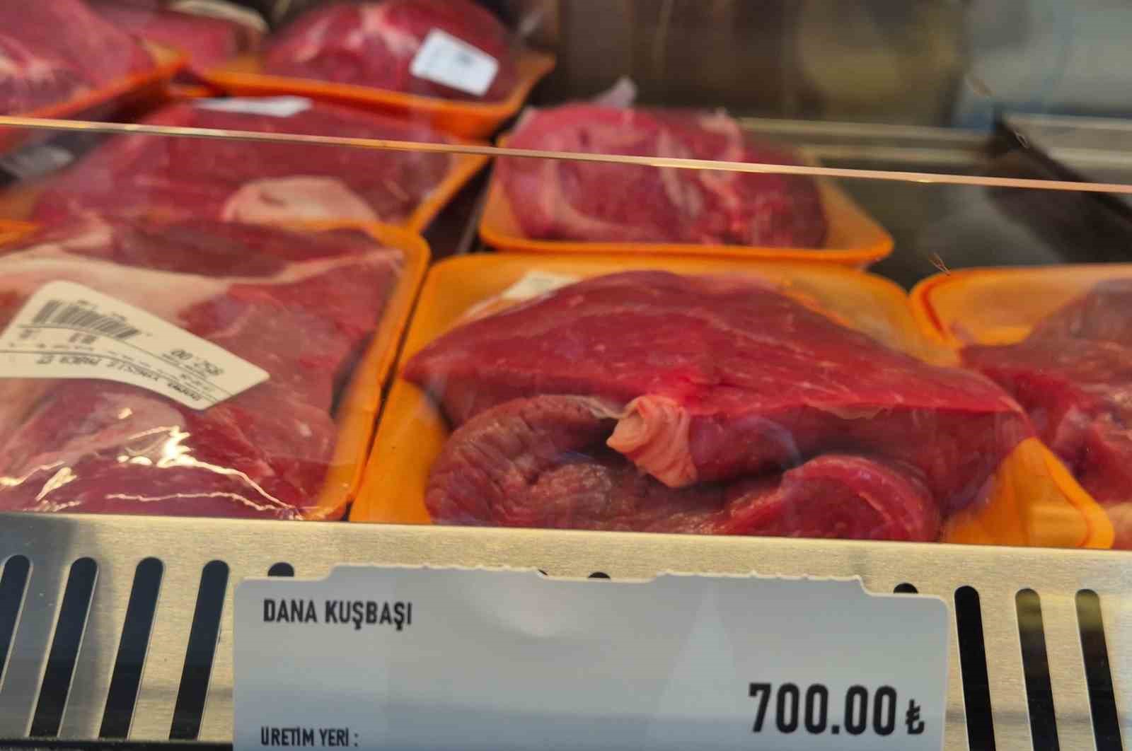 Tekirdağ Büyükşehir Belediyesinin uygun fiyatlı et satışı yoğun talep görüyor
