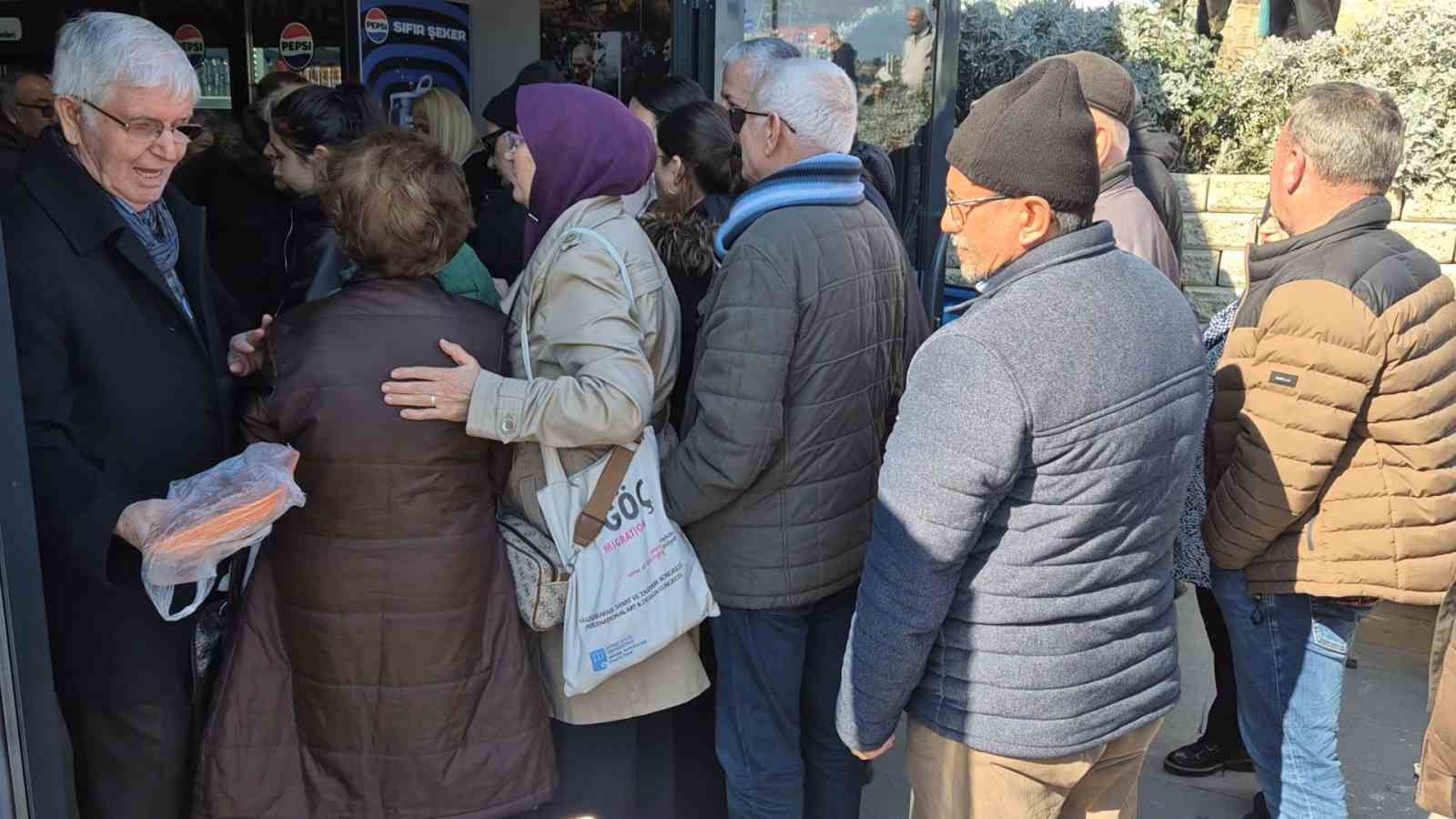 Tekirdağ Büyükşehir Belediyesinin uygun fiyatlı et satışı yoğun talep görüyor
