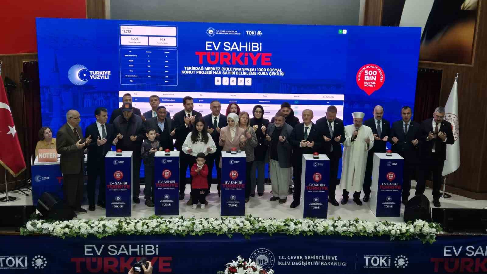 Tekirdağ’da 6 bin 865 konutun hak sahipleri belirlendi
Tekirdağ’da 6 bin 865 konutun hak sahipleri belirlendi