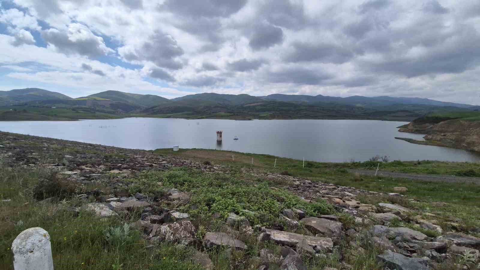 Tekirdağ’da kuruyan baraj yağışlarla canlandı

