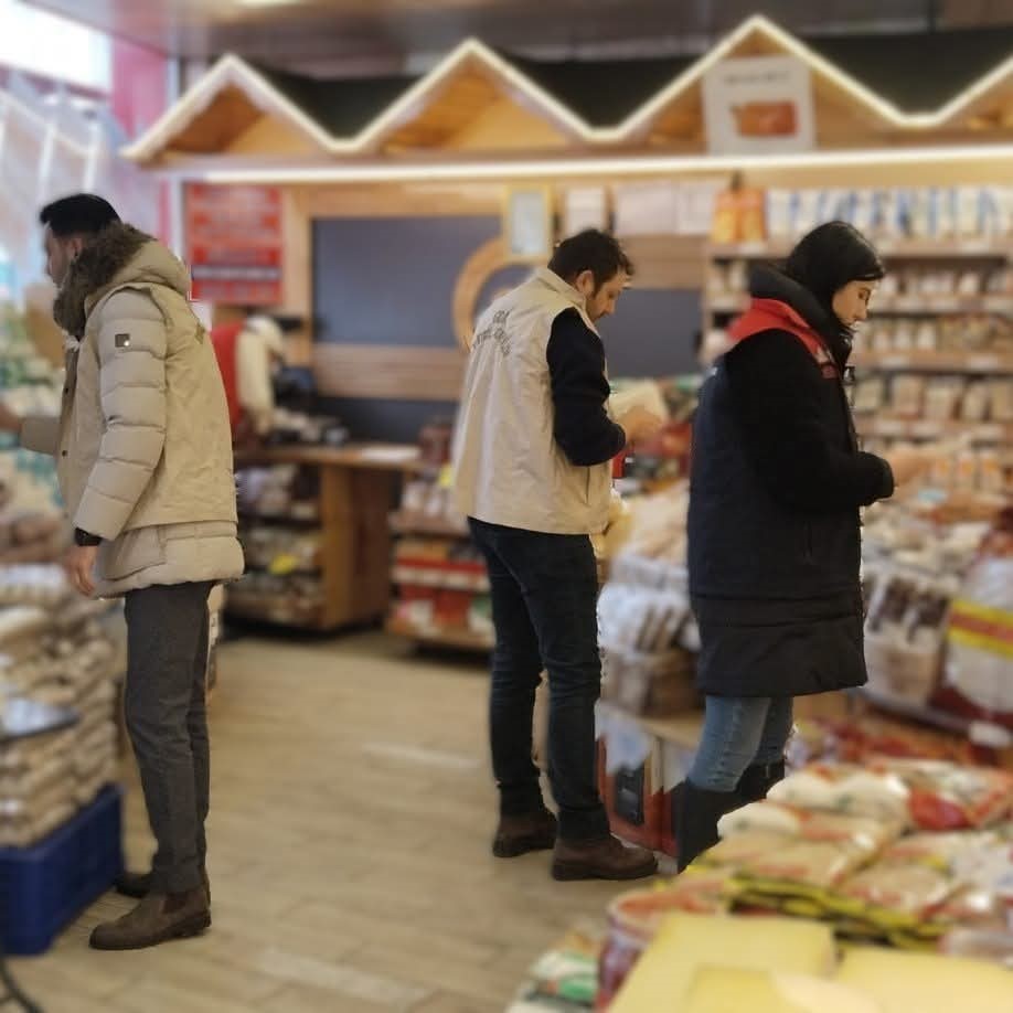 Tekirdağ’da Ramazan kolilerine özel denetim
Tekirdağ’da Ramazan kolilerine özel denetim