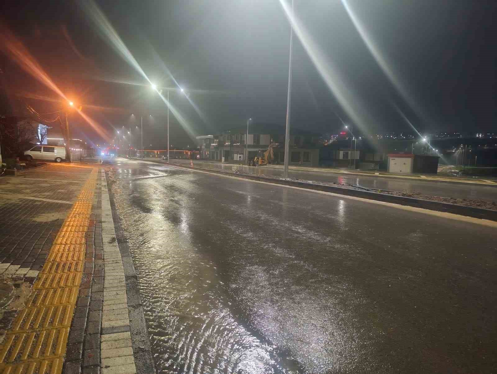 Tekirdağ’da sağanak yağış etkili oldu
