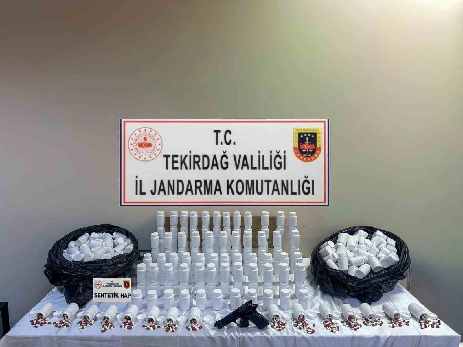 Tekirdağ’da suça darbe: 1 ayda 169 şüpheli yakalandı
Tekirdağ’da suça darbe: 1 ayda 169 şüpheli yakalandı