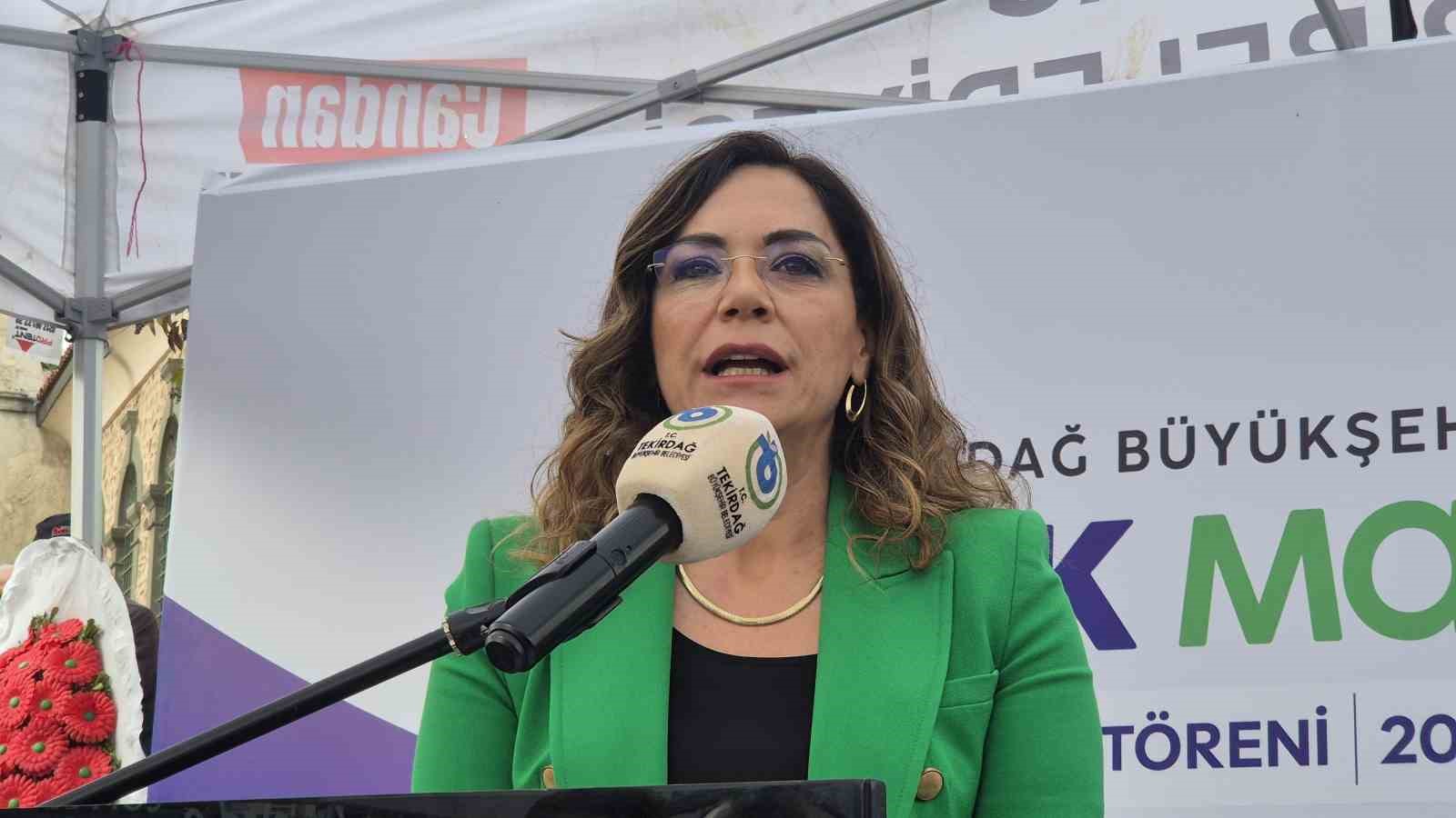 Tekirdağ’da ucuz et hamlesi: 650 TL’ye kıyma, 700 TL’ye kuşbaşı
Tekirdağ’da ucuz et hamlesi: 650 TL’ye kıyma, 700 TL’ye kuşbaşı