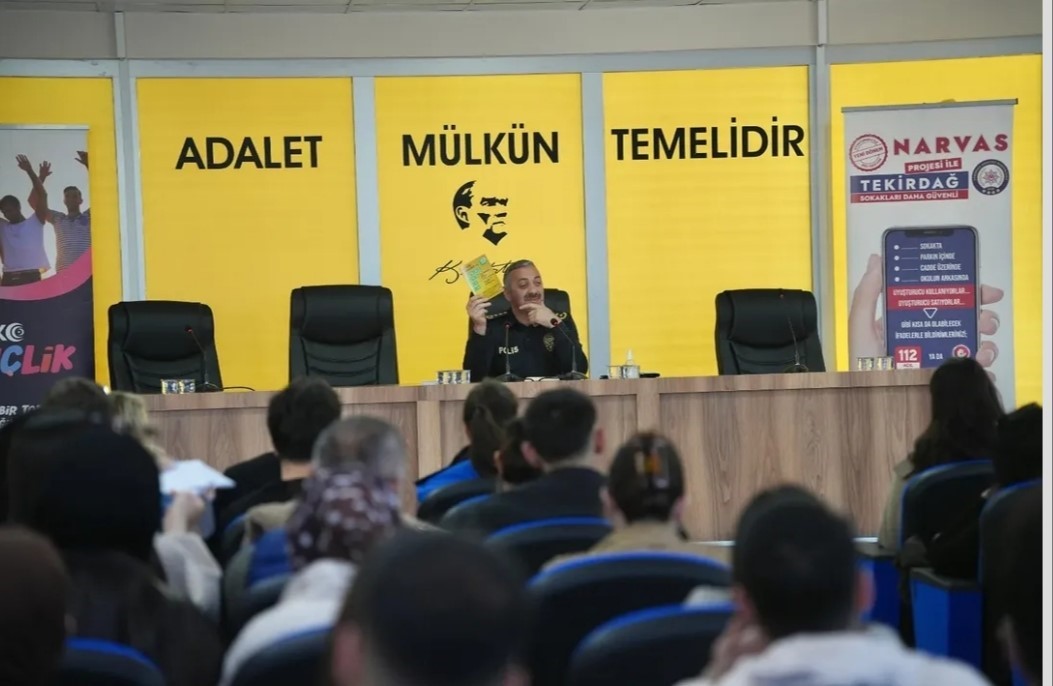 Tekirdağ’da Üniversite öğrencilerine Narko gençlik bilgilendirmesi
