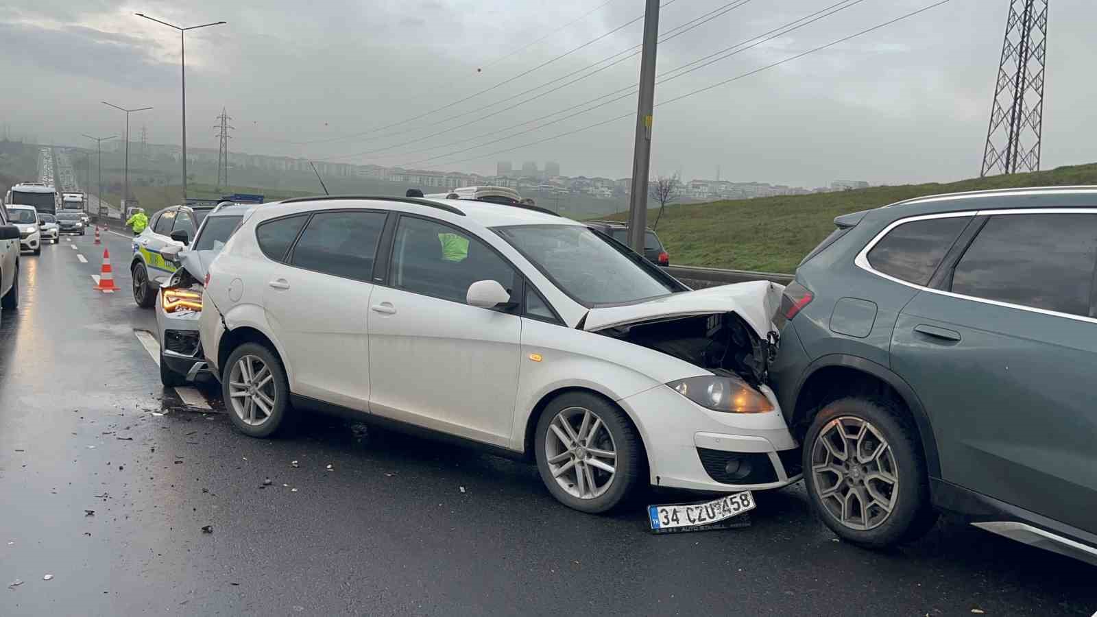 Tekirdağ’da zincirleme kaza: 4 araç birbirine girdi
