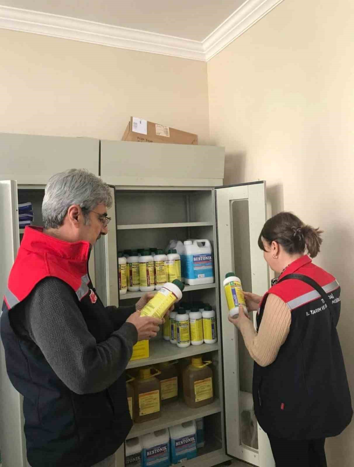 Tekirdağ’da zirai ilaç denetimi
Tekirdağ’da zirai ilaç denetimi