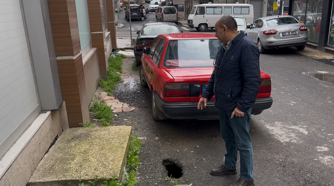 Tekirdağ’ın Çorlu ilçesinde sokakta fareler cirit atıyor
