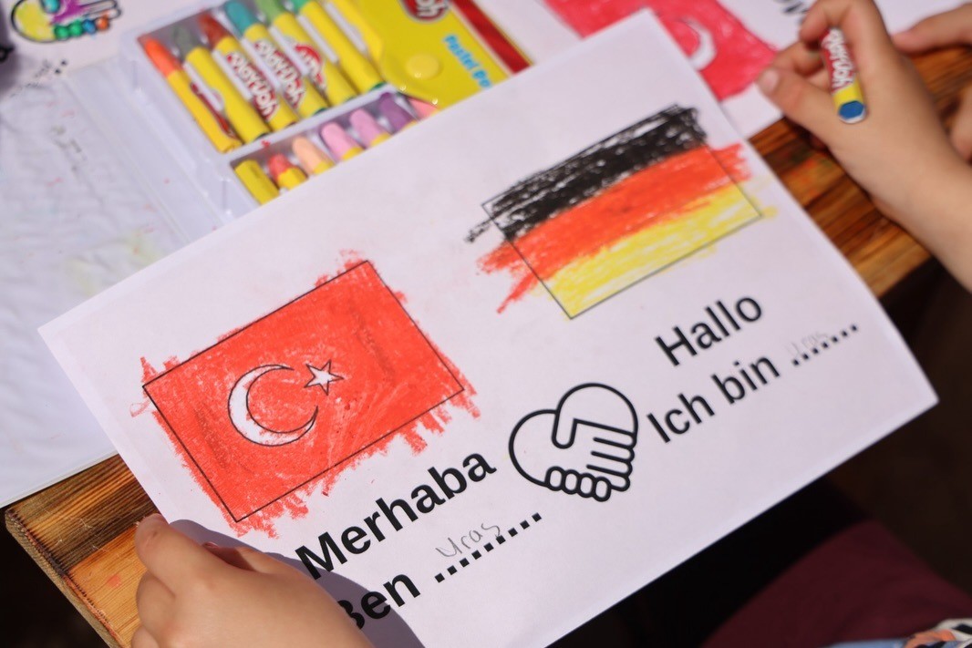Tekirdağlı minikler Almanca öğrenerek 23 Nisan’ı kutladı
