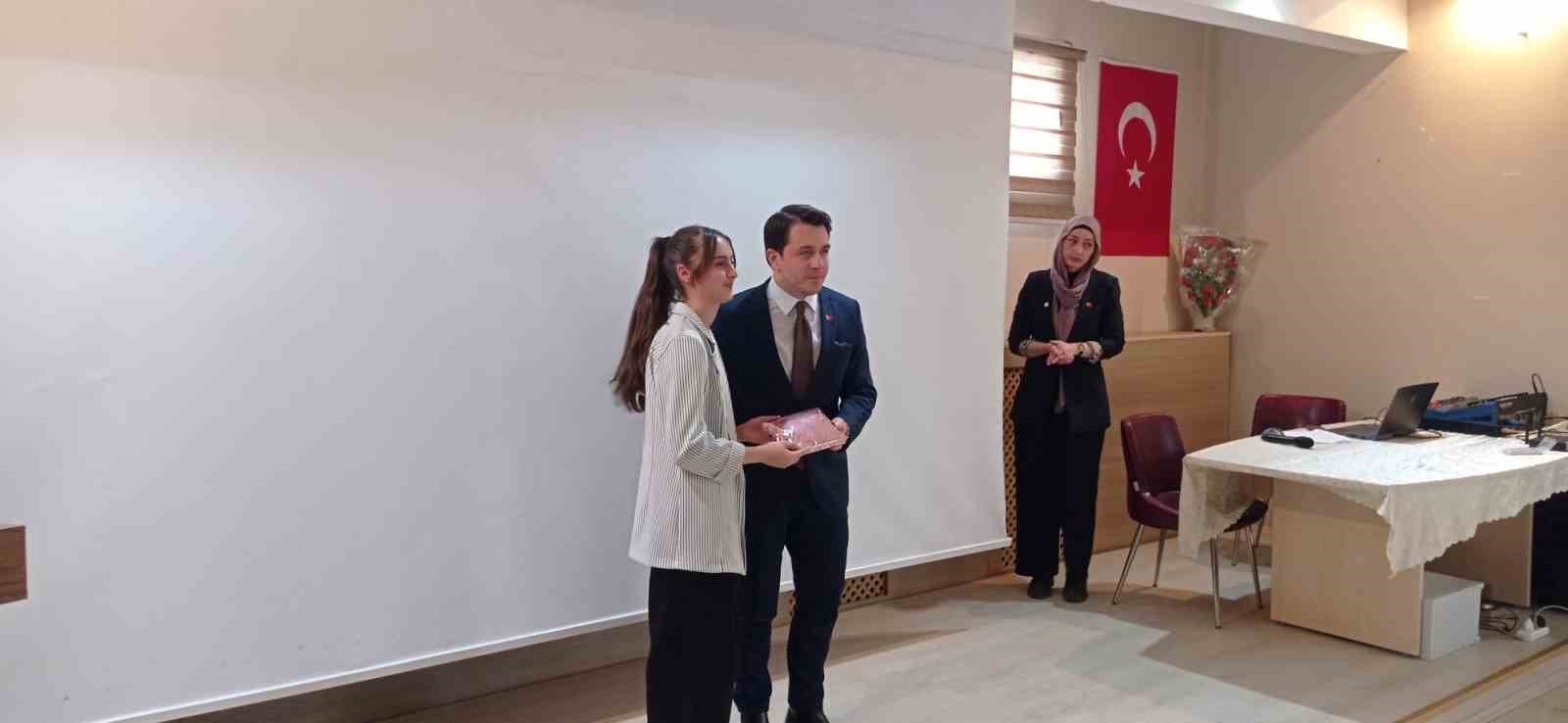 Tekman’da Çanakkale Zaferi’nin 111’nci yıldönümü töreni
