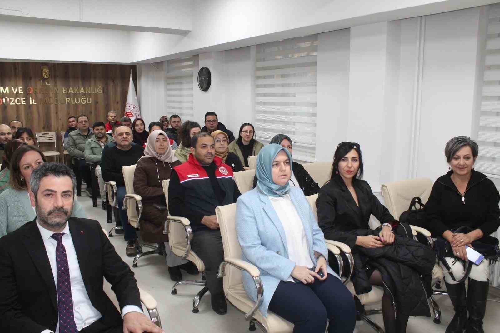 Teknik personele tıbbi ve aromatik bitkiler eğitimi
