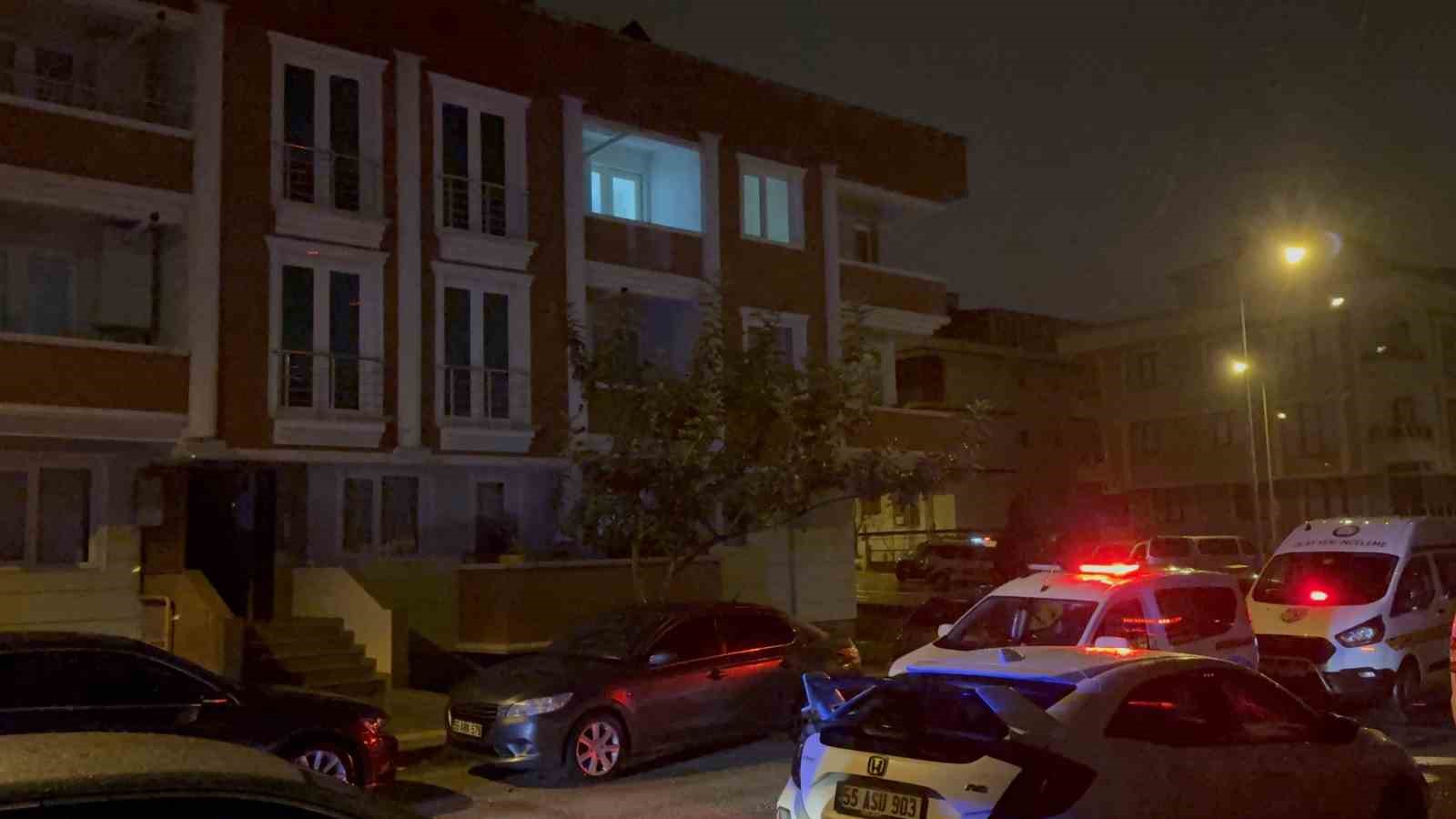 Telefonla yüksel sesle konuşma kavgasında ablasını bıçaklayıp balkondan atladı
