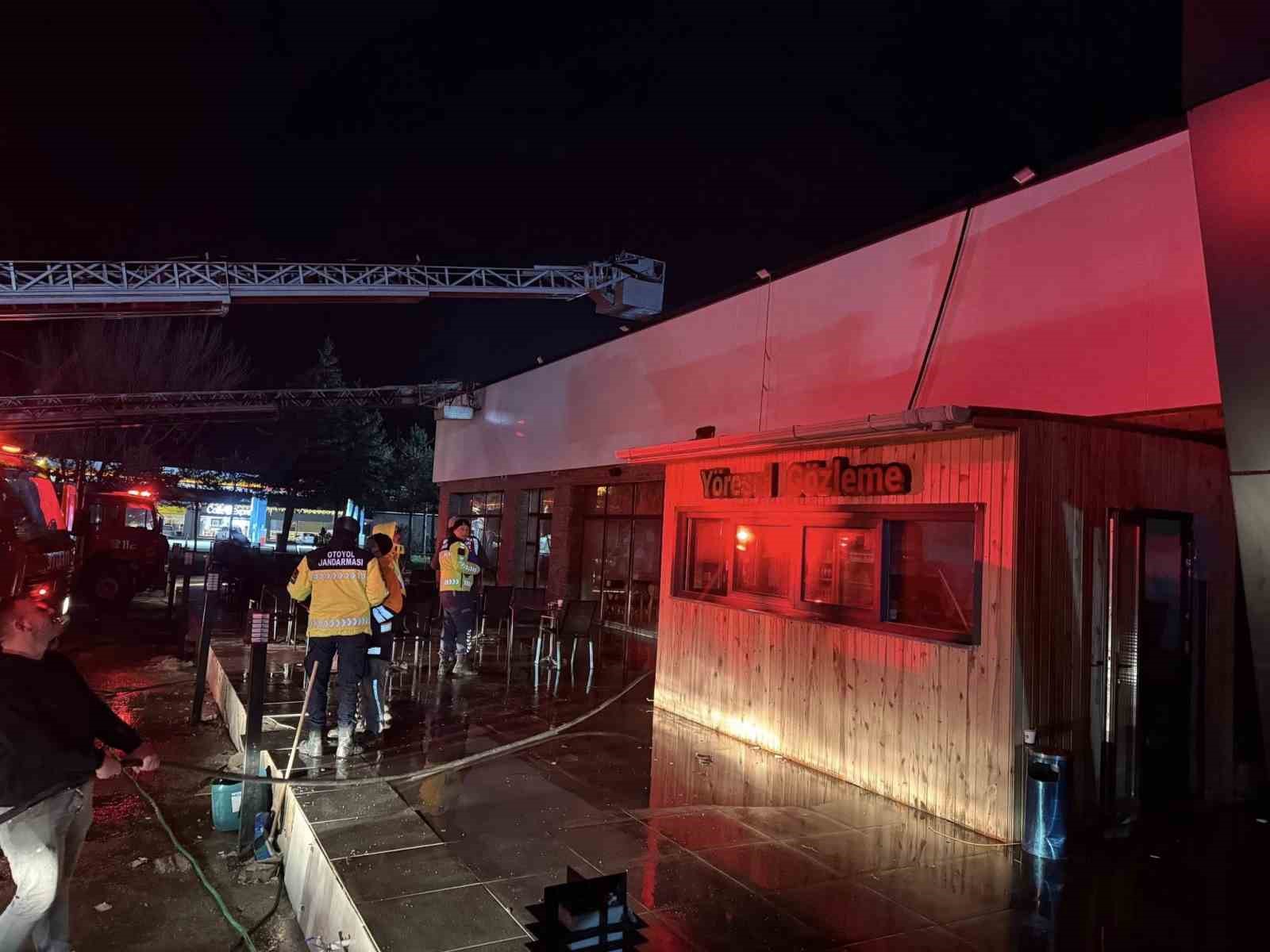 TEM’deki dinlenme tesisinde korkutan yangın
