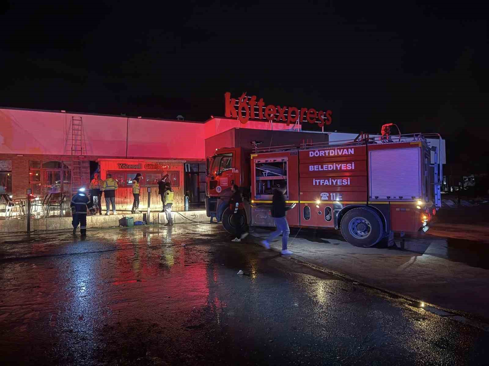 TEM’deki dinlenme tesisinde korkutan yangın
