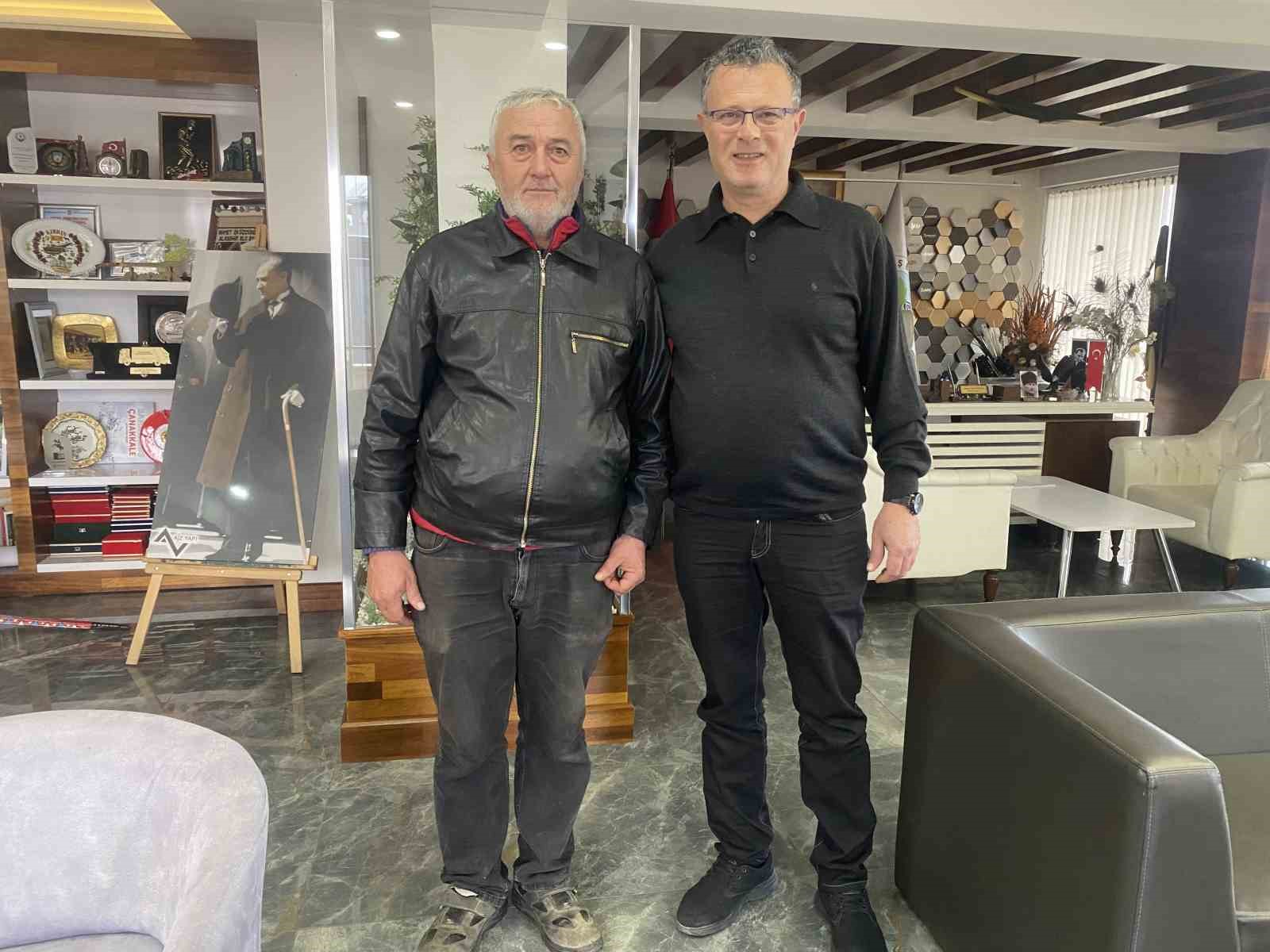 Temizlik işçisinden alkışlanacak hareket
