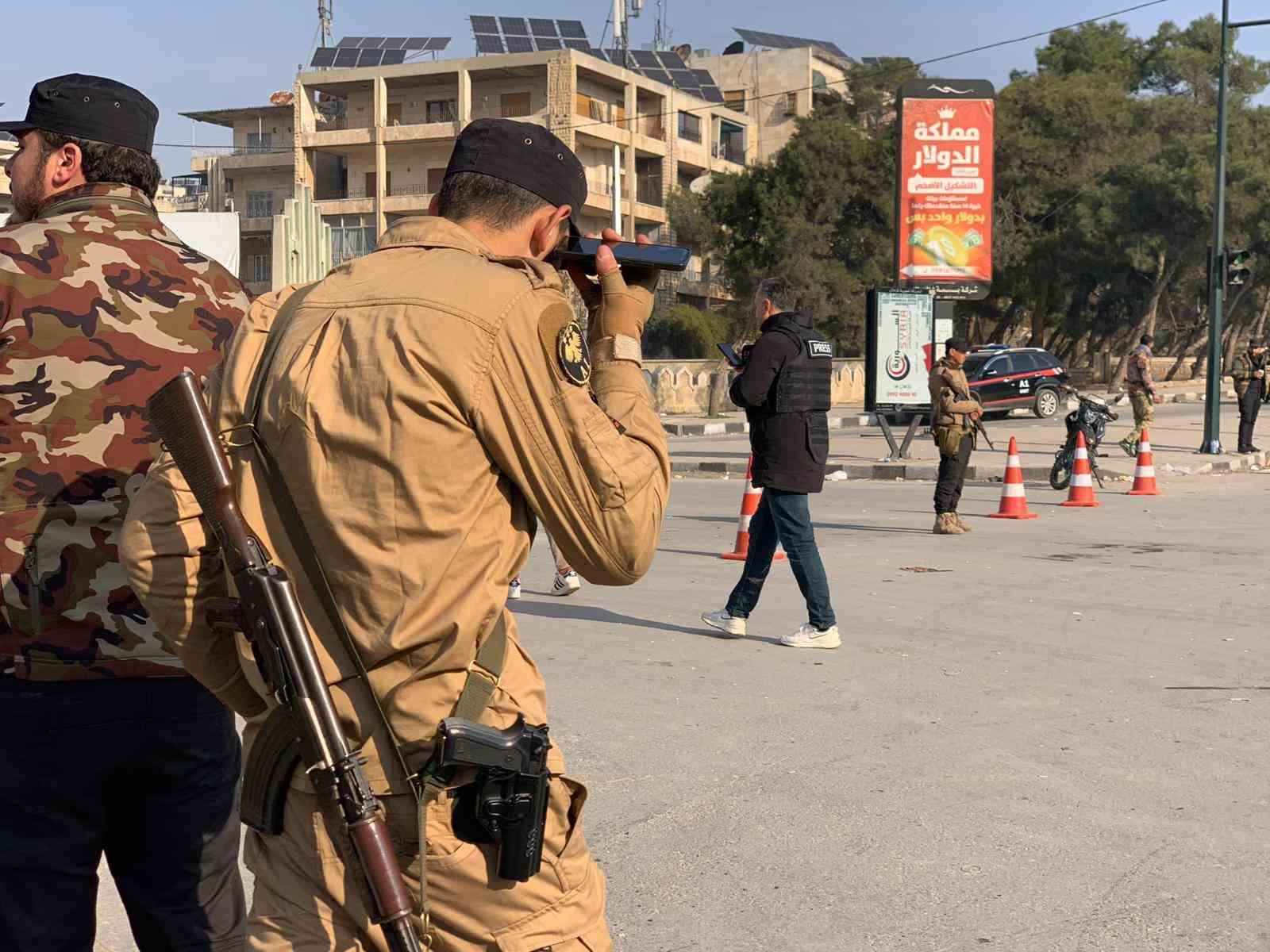Terör örgütü SDG, Halep’te İhlas Haber Ajansı canlı yayın aracına ateş açtı
