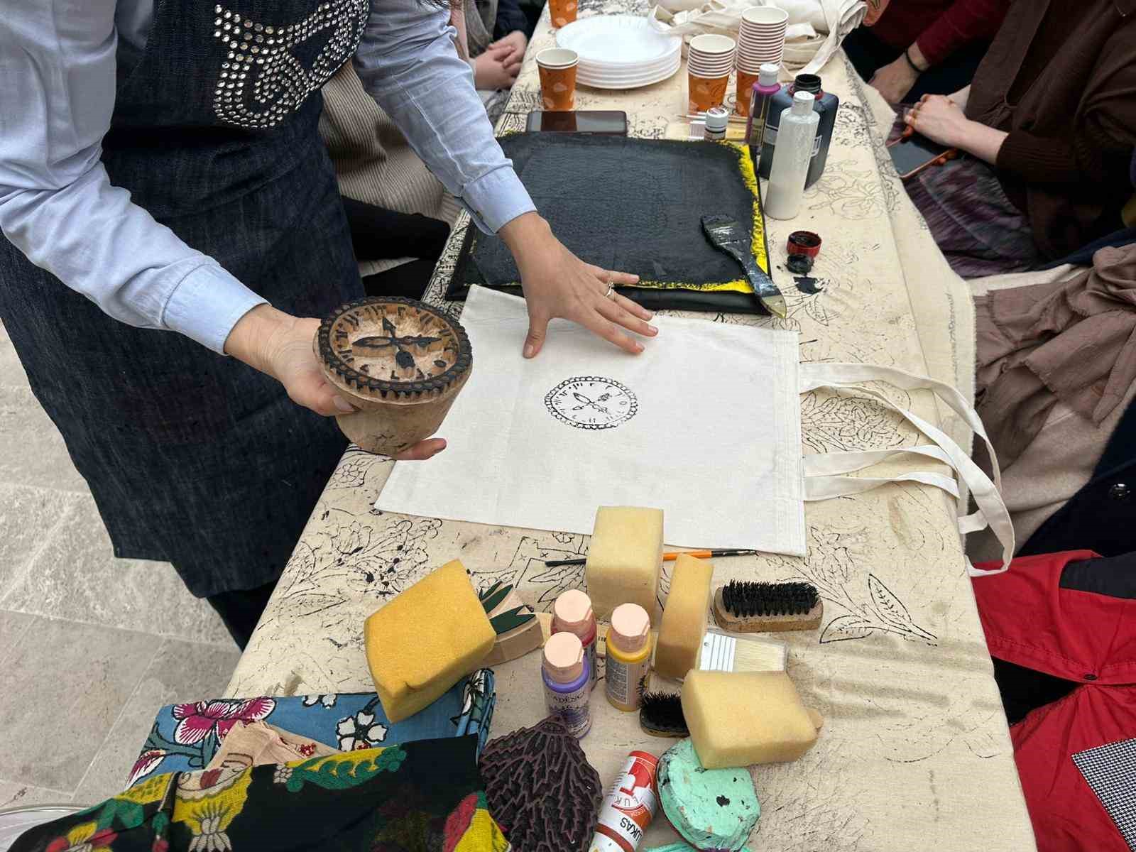 Terra Sanat Söyleşileri’nde yazmacılık geleneği ele alındı
