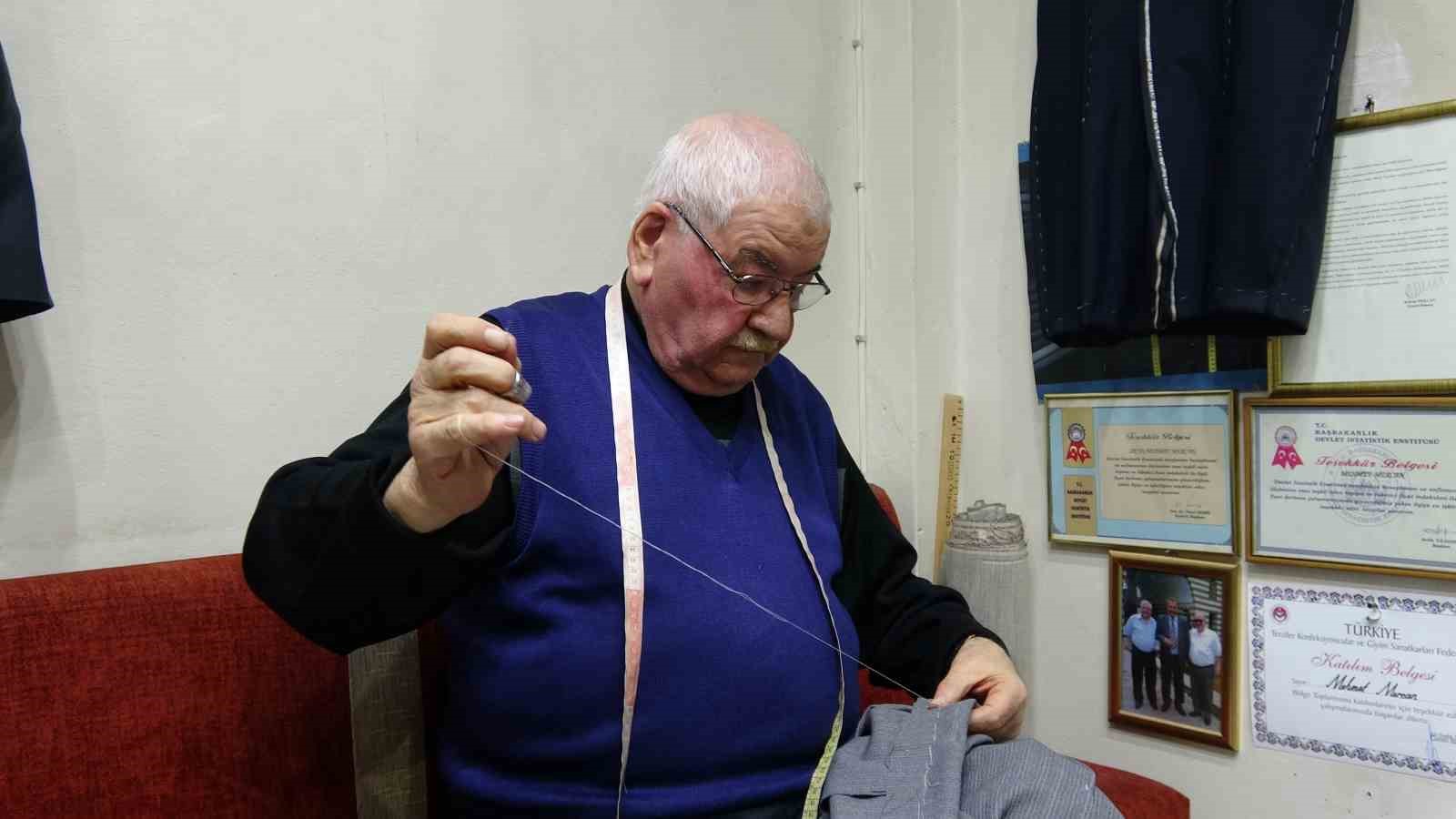 Terzilik mesleğinde yarım asrı geride bıraktı

