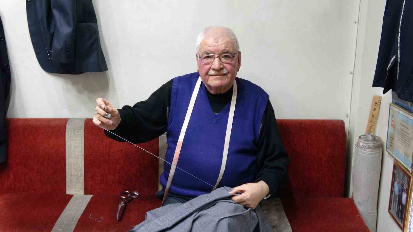 Terzilik mesleğinde yarım asrı geride bıraktı
