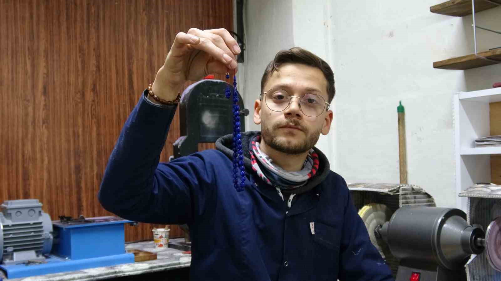 Tespih meraklısı genç hobisini ustalığa dönüştürdü
